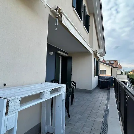 La Casa Di Nives * سكورْتْسي